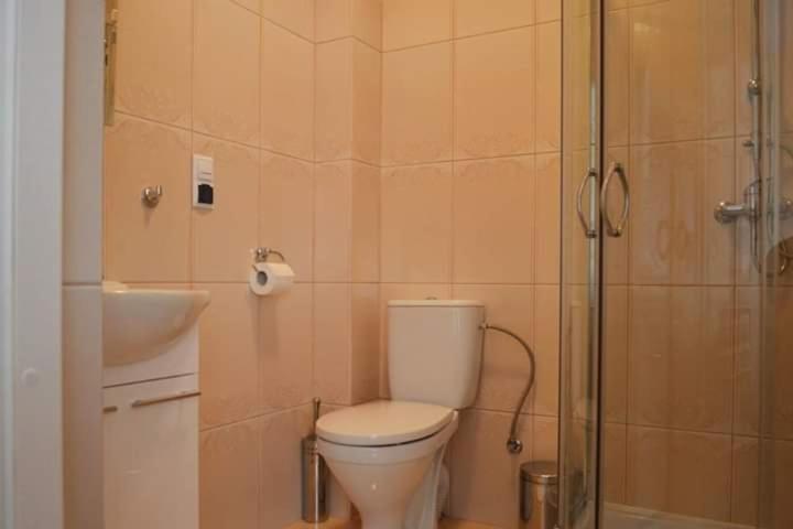 Pokoje Goscinne W Ratuszu Ogrodzieniec Extérieur photo